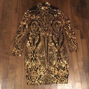 Beautiful gold and black sequin dress!